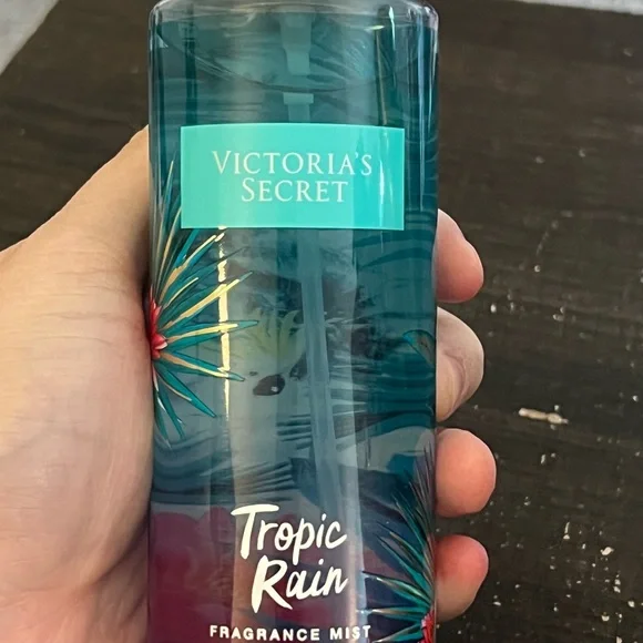 Victoria's Secret Tropic Rain Fragrance Mist in Teal and Purple - Picture 1 of 4
